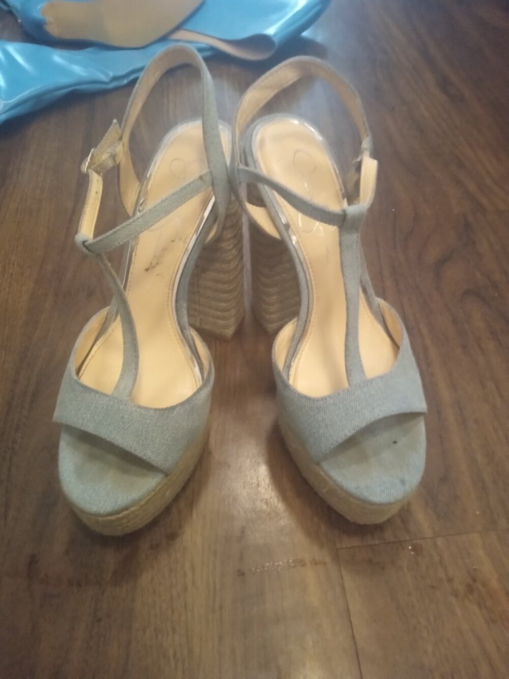 Jessica Simpson heels - Picture 3 of 3